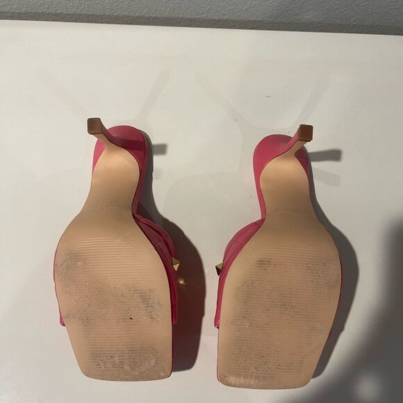 Marc Fisher pink studded heals - Picture 3 of 4